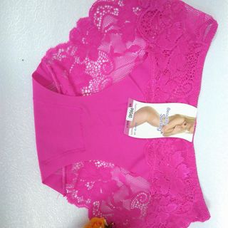 Quần lót nữ