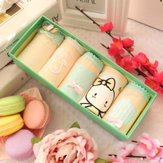 Quần lót dễ thương