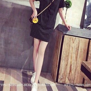 Đầm sọc đen có nón - s165
