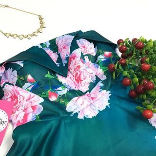 D1095 - đầm thiết kế