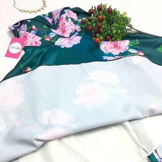 D1095 - đầm thiết kế