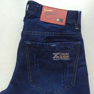 Quần jeans nam giá rẻ