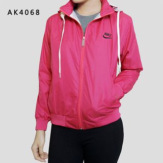 Áo khoác nữ có nón nike