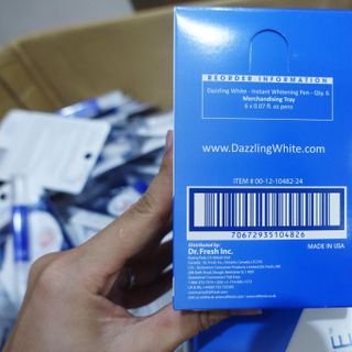 Bút tẩy trắng răng dazzling white mỹ