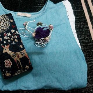 Ví thổ cẩm