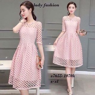 Đầm ren xoè tay con
