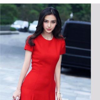 Đầm ôm đuôi cá đỏ-mv001