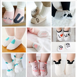 Tât hoạt hình cho bé