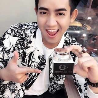 Kem trắng da cc white