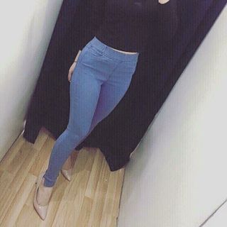Quần jean lưng thun body