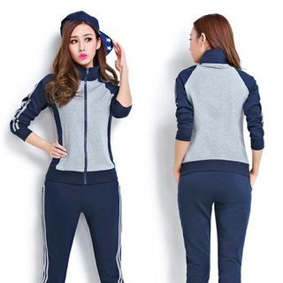 Bộ đồ thể thao phối màu có size xl