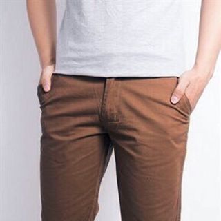 Quần short nam kaki nâu đậm