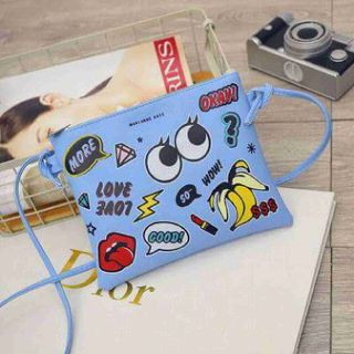 túi đeo chéo họa tiết siêu dễ thương 
hàng order 7 ngày có hàng