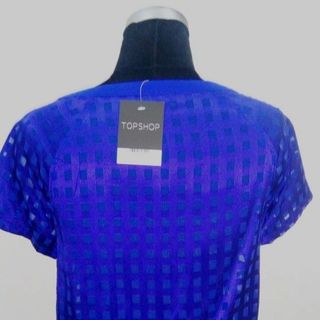 Áo topsop cổ tròn màu xanh