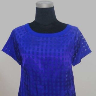 Áo topsop cổ tròn màu xanh