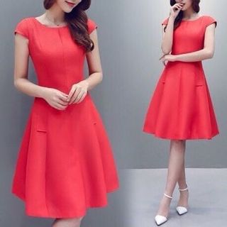 Đầm xoè tay con túi eo
