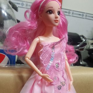 Búp bê có khớp tóc màu