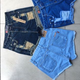 Quần sort rách bụi