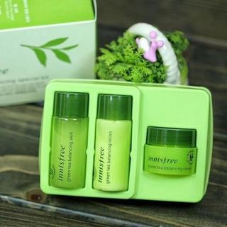 Bộ dưỡng da trà xanh green tea balancing special kit innisfree