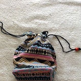 Túi rút chuông nhỏ thổ cẩm