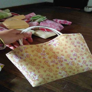 Túi mỹ phẩm thổ cẩm