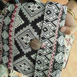 Thổ cẩm