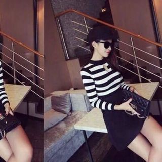 A000618 áo len td khoét giọt nước