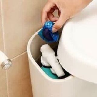 Viên tẩy khử mùi wc