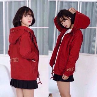 Áo khoác nón liền đính nút đồng