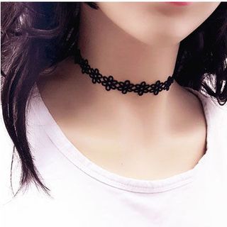 vòng đeo cổ nữ thời trang kiểu dáng tự tin phong cách năng động