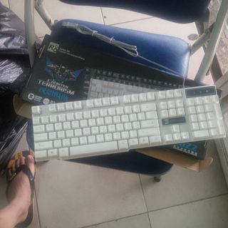 Ban phím giả cơ chống nước led 7 mầu