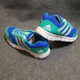 Giày adidas xanh ̣c trắng