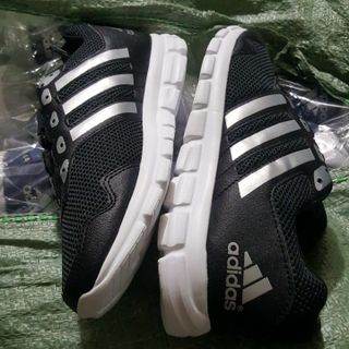 Giày adidas classic đen ̣c trắng bạc