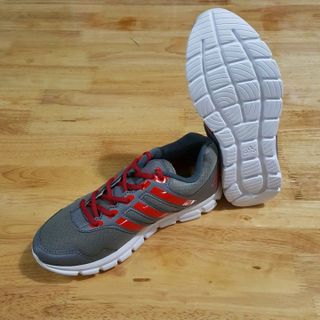 Giày adidas classic xam đất ̣c đỏ