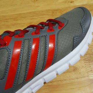 Giày adidas classic xam đất ̣c đỏ