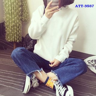 Áo thun nữ kiểu form rộng tay dài màu trắng