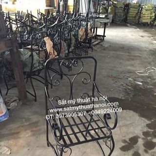 Bàn ghế sắt thuật hà nội