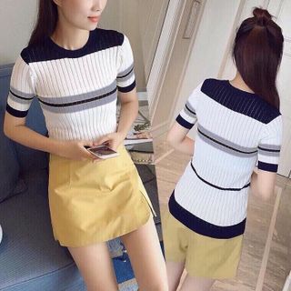 Áo sọc len kèm hình thât