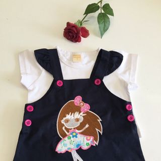 Đầm yếm bé gái thêu