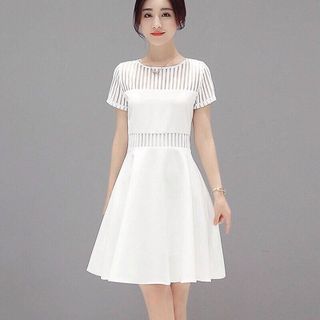 Đầm xòe phối ren sọc