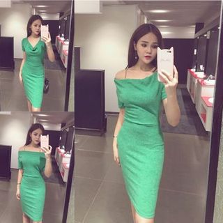 Váy cổ đổ mix thành lệch vai trễ vai đều