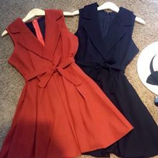 Đầm vest cột eo