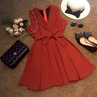 Đầm vest cột eo