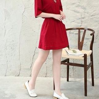 Đầm cổ nẹp tay lỡ