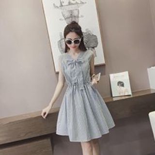 Đầm sọc cổ tim đính nơ