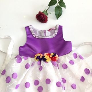 Đầm kiểu bé gái đi tiệc