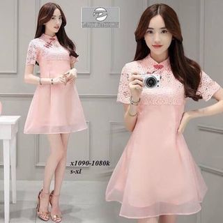Đầm xoè cổ tàu phối ren