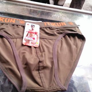 Quần áo triumph
