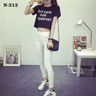 N-212 áo croptop eat cake for breakfast đen