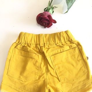 Kaki bé gái thêu bướm
